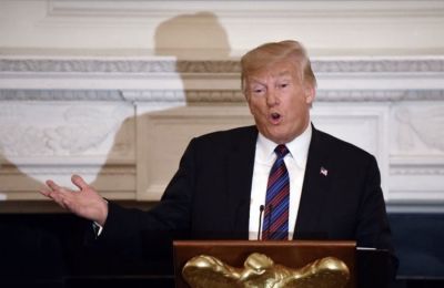 Το «βιολί» του ο Τραμπ: Τα fake news λατρεύουν να μιλούν για χάος στο Λευκό Οίκο