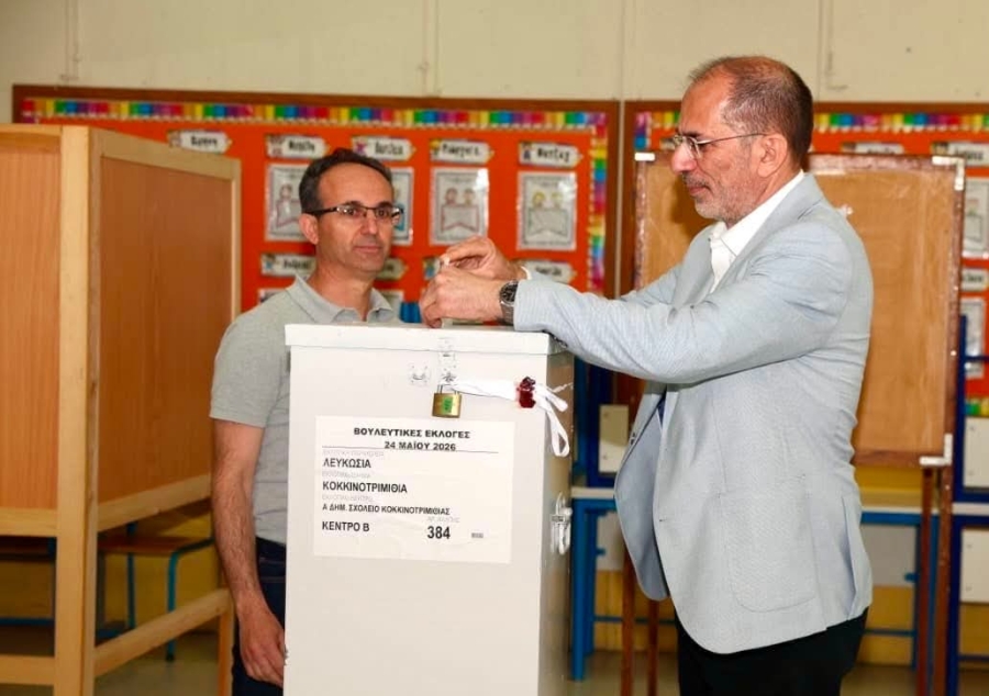 Ψήφισε στην Κοκκινοτριμιθιά ο Οδυσσέας Μιχαηλίδης