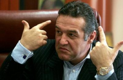 Ιδιοκτήτης Στεάουα: «Δεν θα ξαναπαίξουν οι εμβολιασμένοι παίκτες επειδή είναι αδύναμοι»