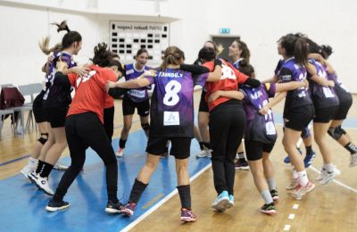 Xάνμπολ: Ετοιμάζει φιέστα η ΕΝ Αθηένου
