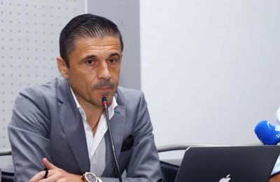 Εκπαίδευση διαιτητών στην παρουσία του επικεφαλής εκγύμνασης elite διαιτητών της UEFA