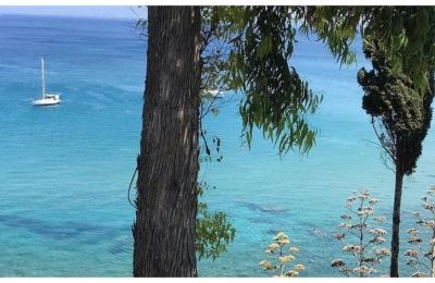 Image by @elyabeachsuites on Instagram
