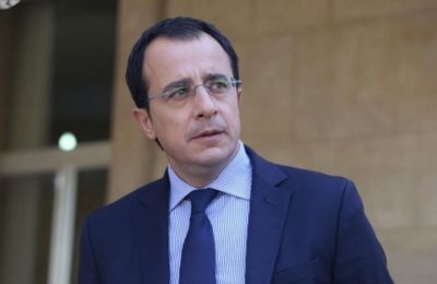 Κόλαση η Κλεοπάτρα! Η σέξι πόζα με διχτυωτό τοπ