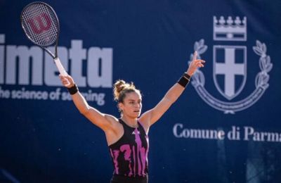 «Αγρίεψε» και πέρασε στους 16 του Barcelona Open ο Τσιτσιπάς