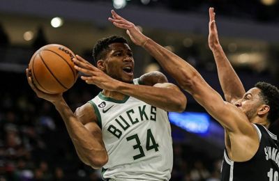Γεμάτο double-double ο Γιάννης αλλά ξανά ήττα η Μπακς