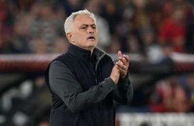 Μουρίνιο: «Ήταν θέμα περηφάνιας, αλλά τώρα έρχονται οι… καρχαρίες»
