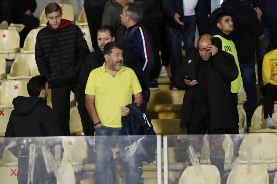 Ο πρόεδρος της ΑΕΛ στην κερκίδα 