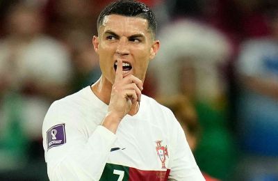 Η FIFA αρχίζει έρευνα για την «εισβολή» του Salt Bae (vid)
