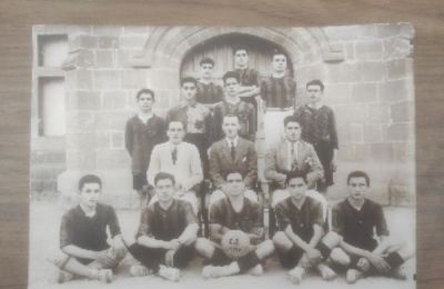  Η ποδοσφαιρική ομάδα της Αγγλικής Σχολής, 1927 