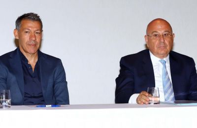 Παίρνει τα μισά