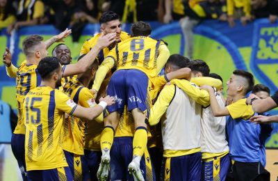 Γιανέφσκι: «Πρέπει να σκεφτώ αν θα μείνω εδώ»