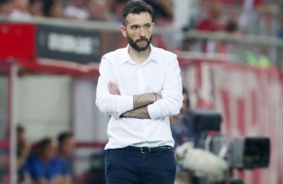 Ψηλά στη λίστα της Έβερτον και ο Κάρλος Κορμπεράν