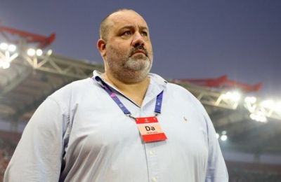 Μαρινάκης: «Αλλάξτε διαιτητές»