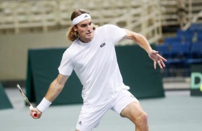 Davis Cup: Έκανε το 1-0 για την Ελλάδα ο super star Τσιτσιπάς!