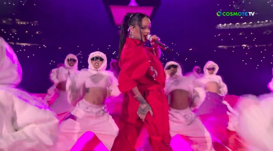 «Φωτιά» η Ριάνα στο Halftime Show του Super Bowl LVII! - Αποκάλυψε πως είναι ξανά έγκυος! (vid)