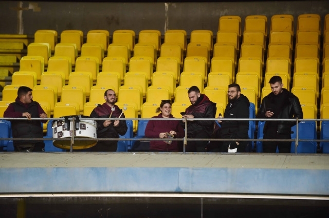 Οι λίγοι αλλά «πιστοί» φίλοι της ΕΝΠ