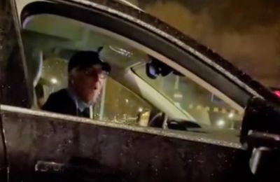 Γκασπερίνι: Πέταξε σάντουιτς σε οπαδούς της Μίλαν! (vid)