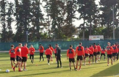 Τις φάσεις η Δόξα, τη νίκη η Νέα Σαλαμίνα (vid)