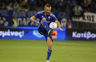 Ανόρθωση: Ένας μέσα κι ένας έξω