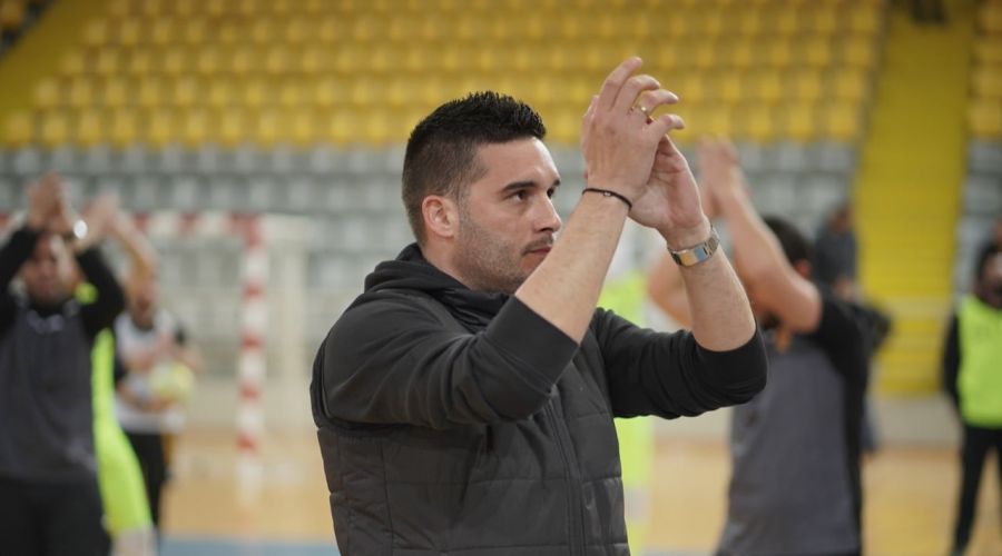 Καρασαμάνης: «Το πρωτάθλημα που πήραμε ήταν άθλος»