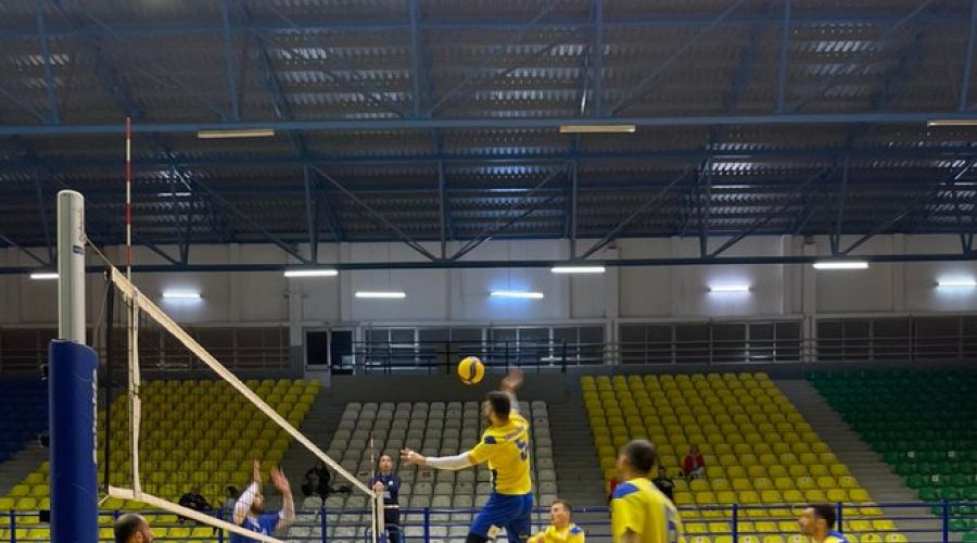 Επιβλητικός ΑΠΟΕΛ, έκανε το 1ο βήμα 
