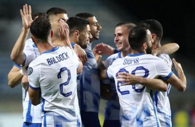 Τρία γκολ, τρία δοκάρια και... καλή αρχή για την Ελλάδα!