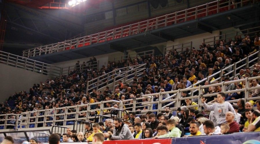 Συνελήφθη αστυνομικός επειδή προκάλεσε οπαδούς!
