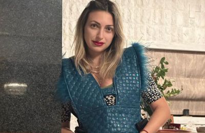 Μετά την Μύκονο, εδώ ταξίδεψε η Έμιλυ Γιολίτη