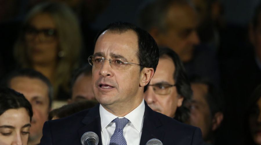 Έξαλλος ο Πρόεδρος με τα έκτροπα - «Αρκετά με το θέμα αυτό...»