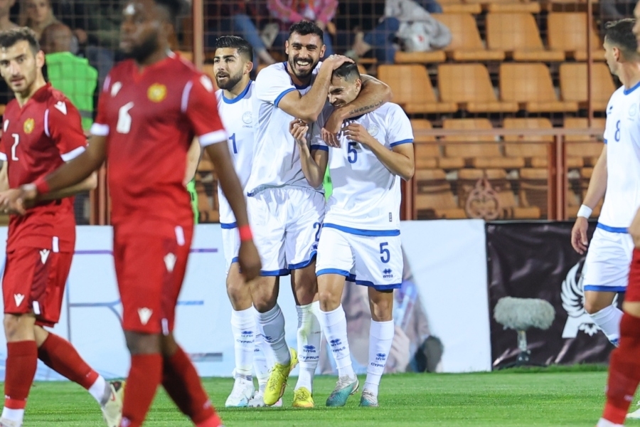 Ο πανηγυρισμός του Καρώ στο 1-0