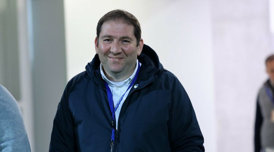 Παλιούρας για Ομόνοια, Μπεργκ και κόσμο