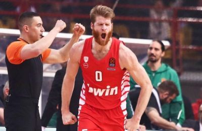 Ζήτησε να παίξει στην Εθνική Ελλάδας ο Γουόκαπ