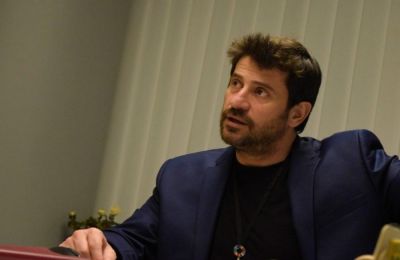 Ο εν λόγω άνδρας γνώριζε για τις κινήσεις των έξι θυμάτων