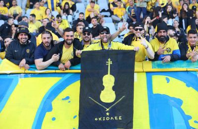 «Ισόβια» με φουτσαλιστές και μπασκετμπολίστριες (vid)