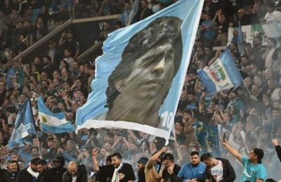 Νάπολι: Οι αναρτήσεις από την οικογένεια του Μαραντόνα για την κατάκτηση του σκουντέτο