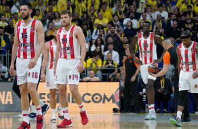 Προσγείωσε τον άστοχο Ολυμπιακό η Φενέρ και τώρα «τελικός» στο ΣΕΦ!
