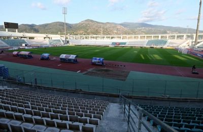 Πανθεσσαλικό, Πολωνία ή Ρουμανία