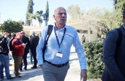 Μπένετ: «Θα μειωθούν κατά 50% οι ξένοι διαιτητές τη νέα σεζόν» 