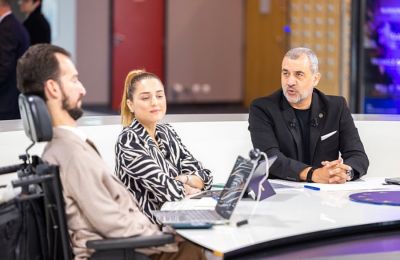Οι αναρτήσεις των αδερφών Τζιαπούρα έχουν κάτι κοινό και υπάρχει λόγος
