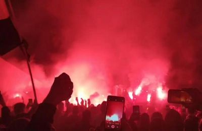 Χαμός στην υποδοχή της ΑΕΚ στις Αφίδνες (vids)