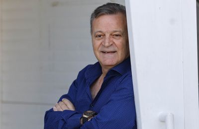 «Πρωταθλητής ο κόσμος του ΑΠΟΕΛ... έχουμε πλάνο για το χρέος» (τι είπε για προπονητή)