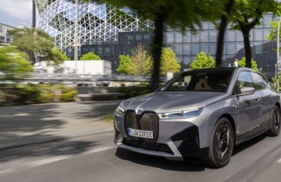 Η BMW υπερδιπλασίασε και πάλι τις πωλήσεις ηλεκτρικών οχημάτων της