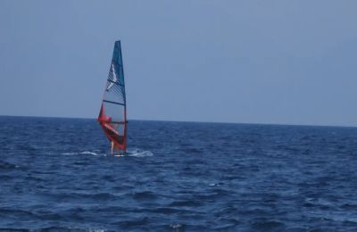 Πώς προσπάθησε παλαίμαχος Βραζιλιάνος ποδοσφαιριστής να σώσει τον 26χρονο που κεραυνοβολήθηκε ενώ έκανε σερφ
