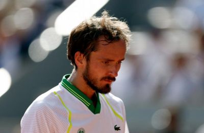 Αποκλεισμός-σοκ από τον πρώτο γύρο του Roland Garros για τον Μεντβέντεφ!
