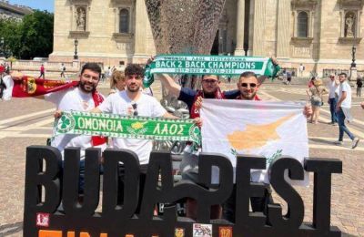 Ομονοιάτικο... χρώμα στον τελικό του Europa League (pics)