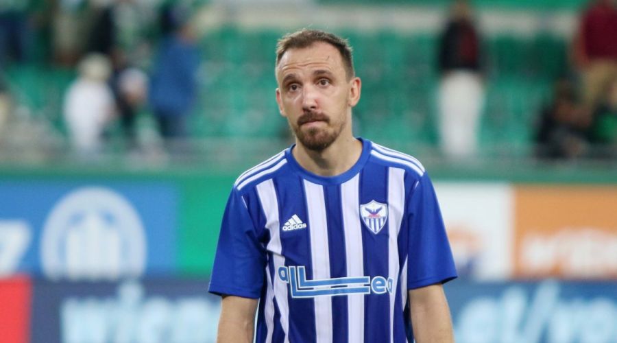 Ανόρθωση: Έδωσε χέρια με… Πόποβιτς