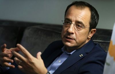 ΠτΔ για κόκκινους φακέλους: «Ευκαιρία να τελειώνουμε με αυτά τα φαινόμενα»