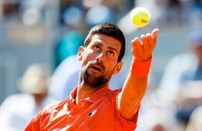 Άνετη πρόκριση στα προημιτελικά του Roland Garros για Τζόκοβιτς