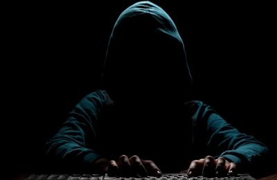 Ο Ζούκερμπεργκ ψάχνει «δολώματα» για να τους φέρει πίσω