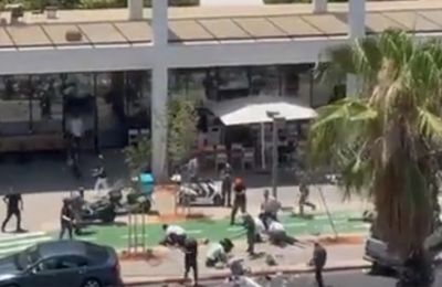 Η Ουάσιγκτον και το Πεκίνο ανταλλάσσουν χτυπήματα με δασμούς